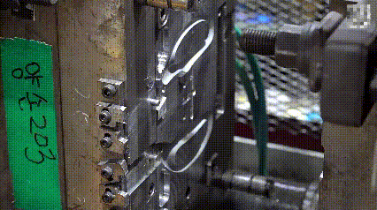 Step 7 Handle injection molding